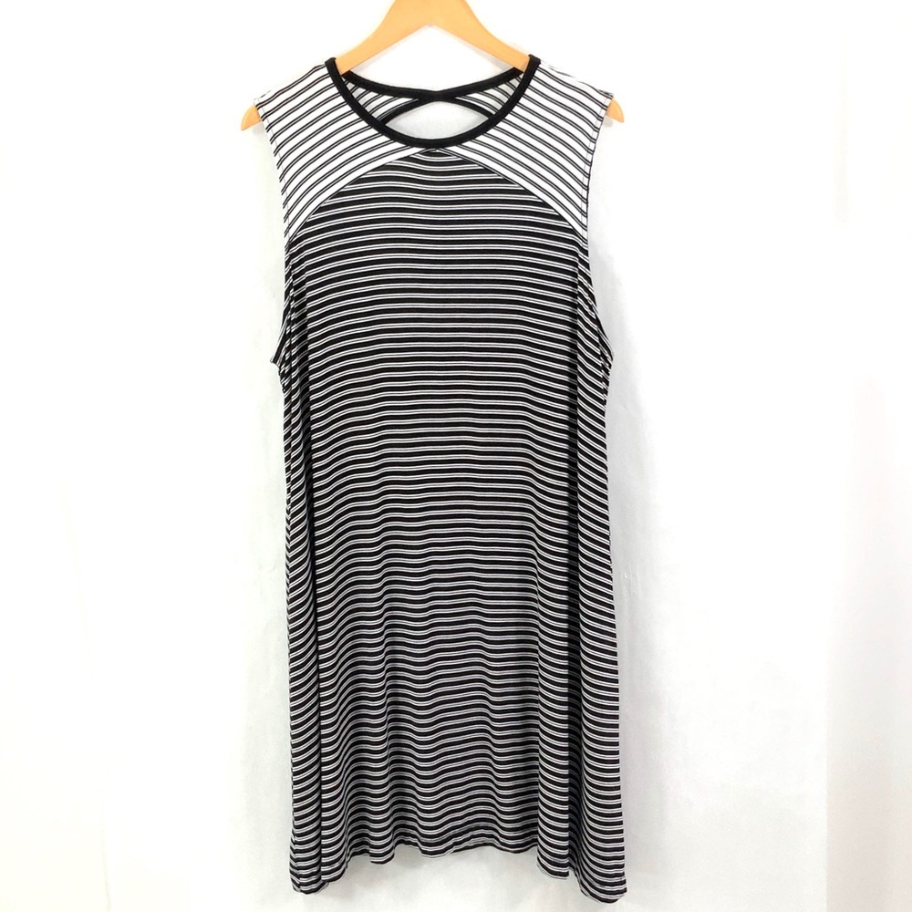 GAP Black & White Summer Dress Sleeveless A-Line Shift Dress Size 2X  J13